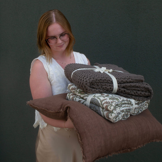 Lina Linen Pillow - Mocha